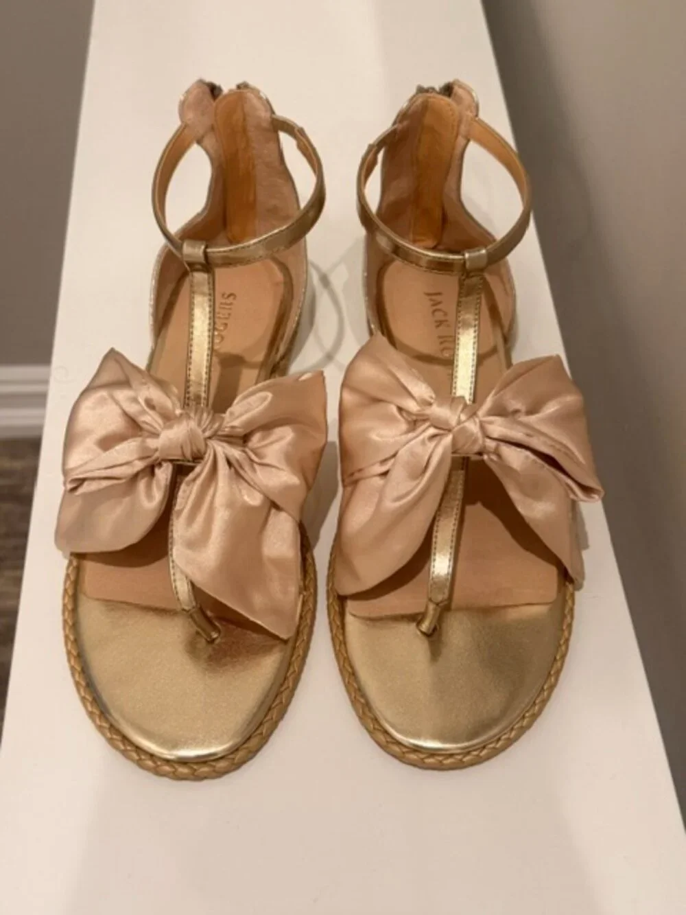 Jack Rogers Heidi Gold Bow Sandal Women Sizse 9